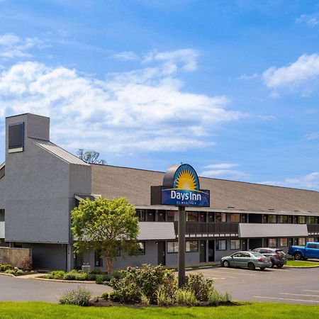 Days Inn By Wyndham Columbus Worthington Dış mekan fotoğraf