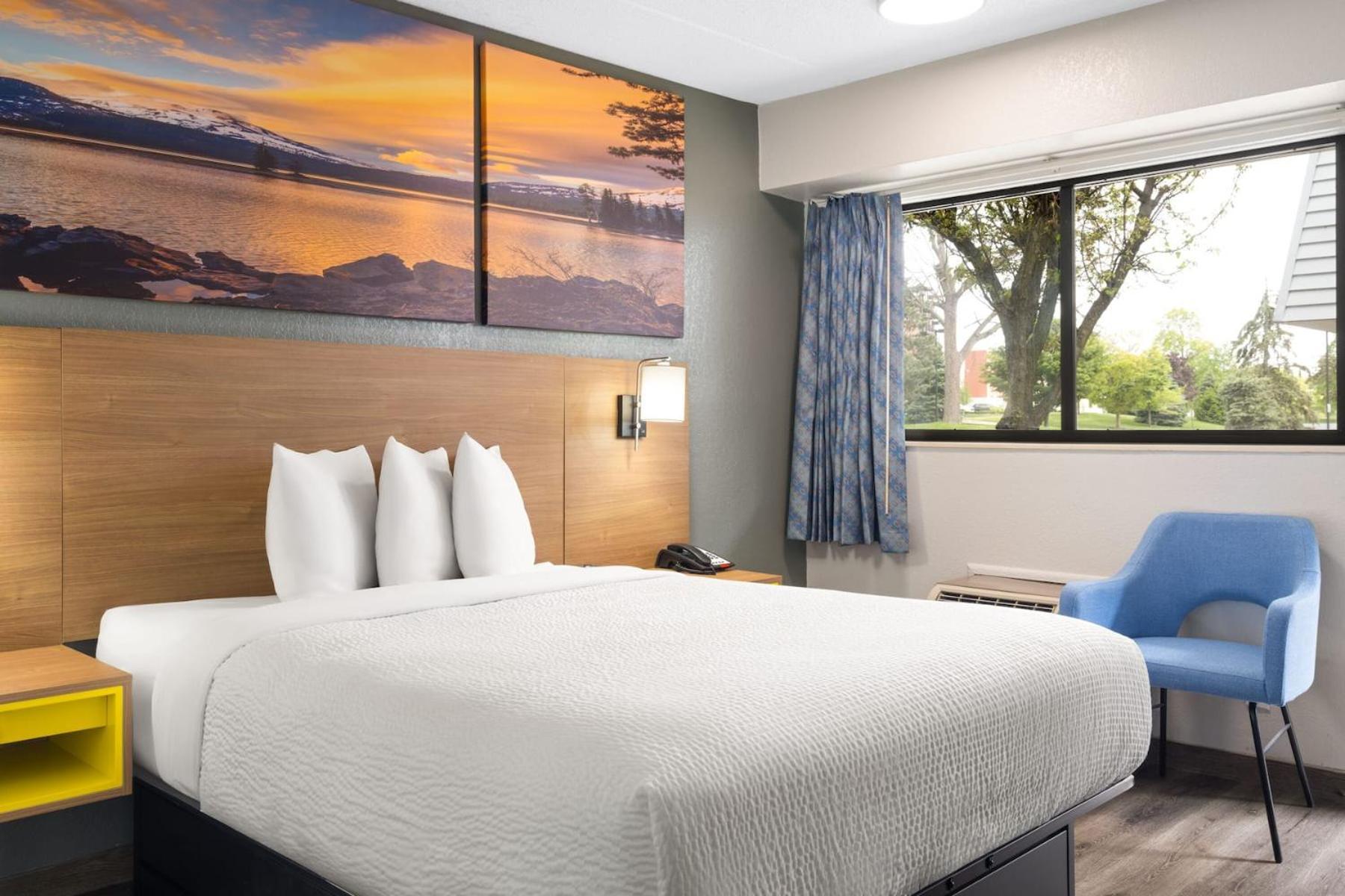 Days Inn By Wyndham Columbus Worthington Dış mekan fotoğraf