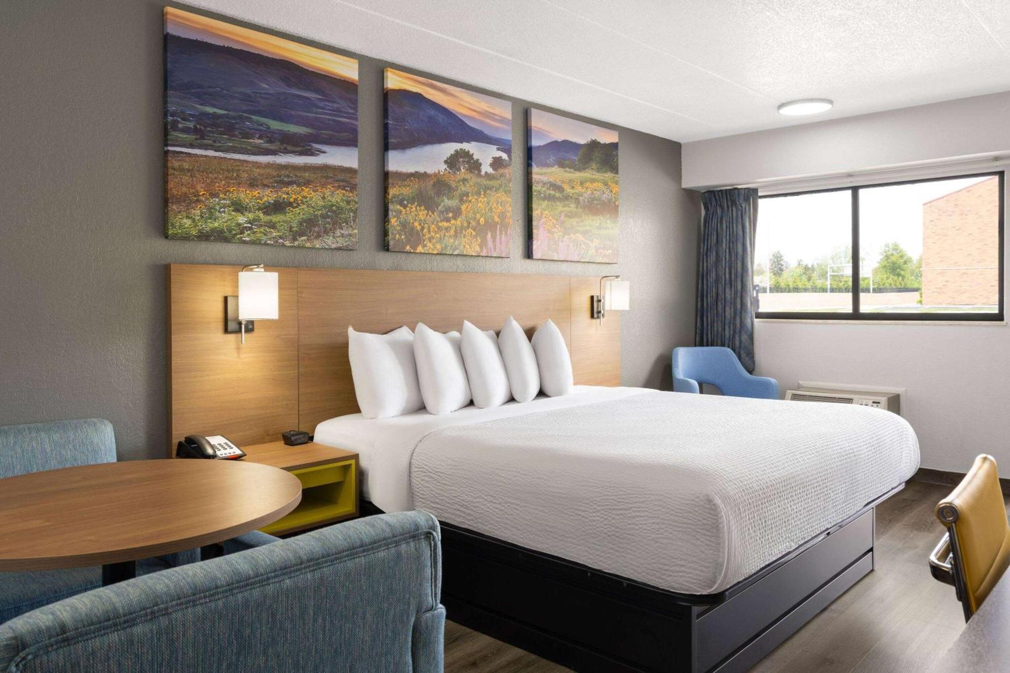 Days Inn By Wyndham Columbus Worthington Dış mekan fotoğraf
