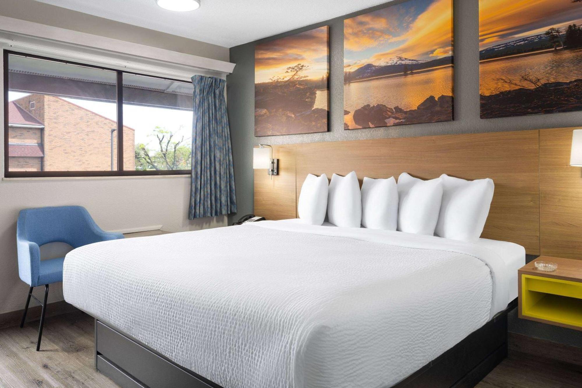 Days Inn By Wyndham Columbus Worthington Dış mekan fotoğraf
