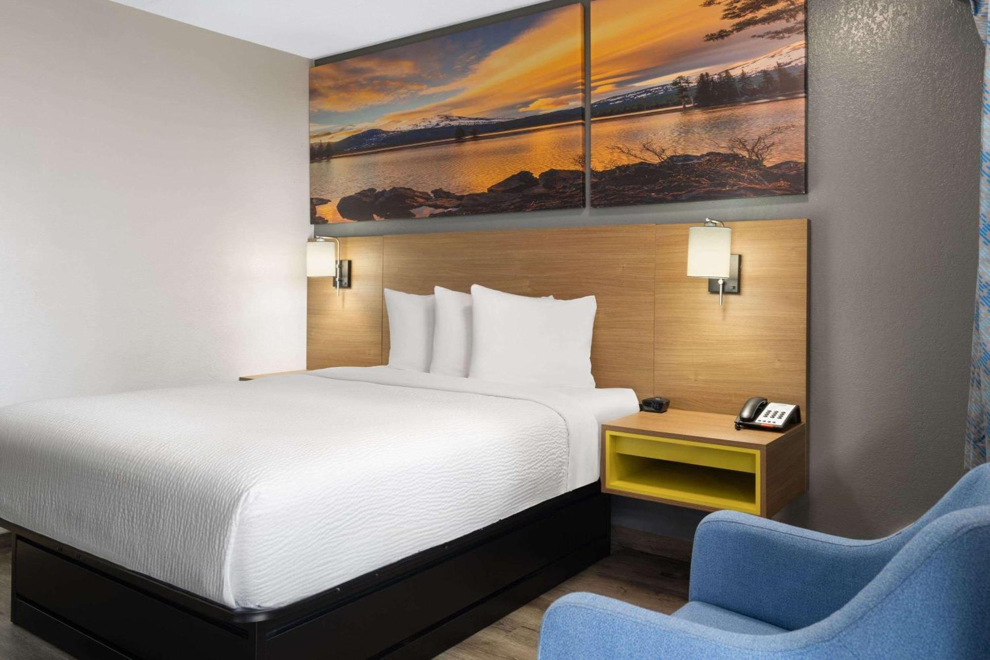 Days Inn By Wyndham Columbus Worthington Dış mekan fotoğraf